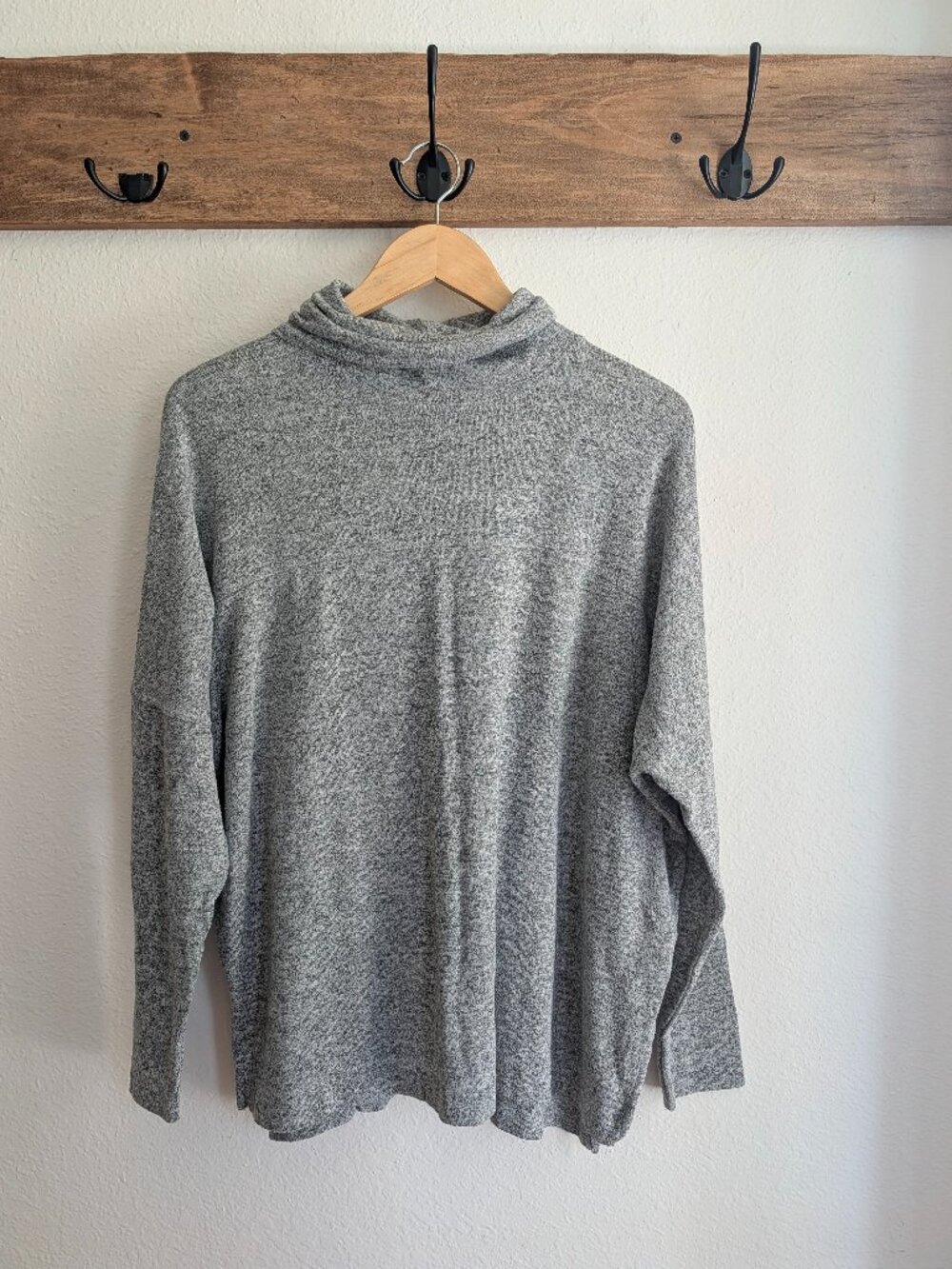 aerie light gray oversized mock neck lightweight sweater long sleeve shirt small